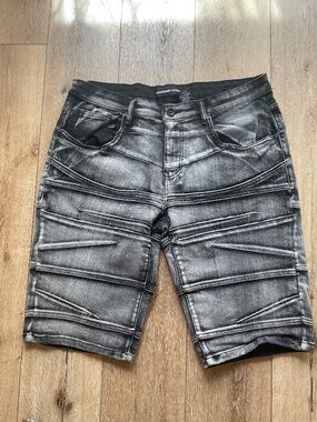 Legendary Status Mens Black Shorts Size 34